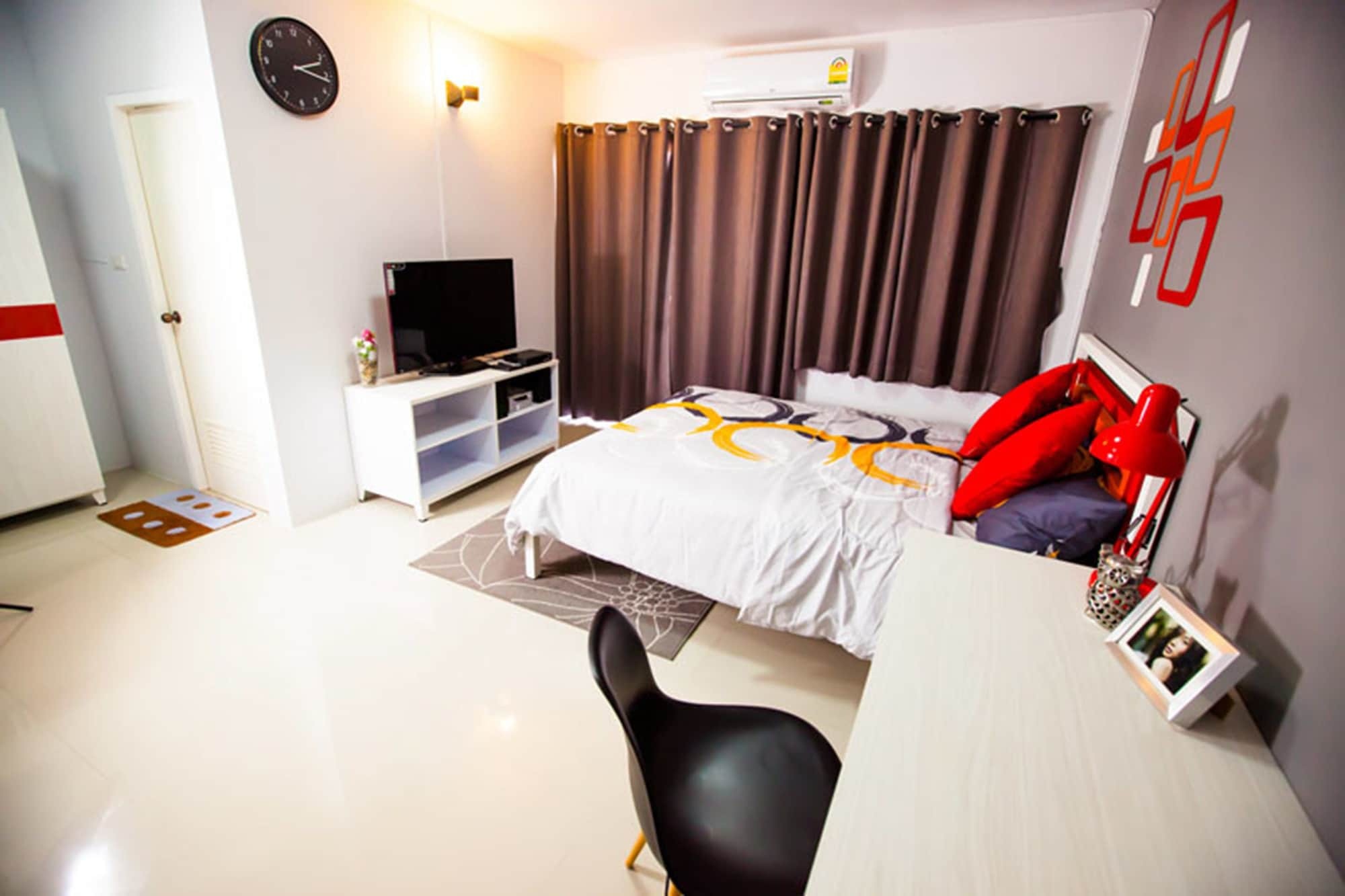 Room 9 Residence (Adults Only) Pluak Daeng Exterior foto